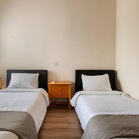 Appartement Central, Renovated, Fully Equipped, Spacious 3bd Strovolos